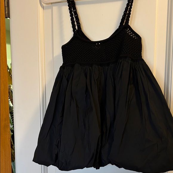 Anthropologie Black Sleeveless Top cute for Summer or beach. - Picture 6 of 9